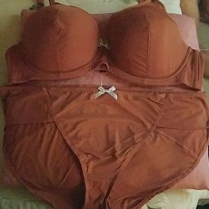 Ladies Bra &Panty Set Adore Me  NWT